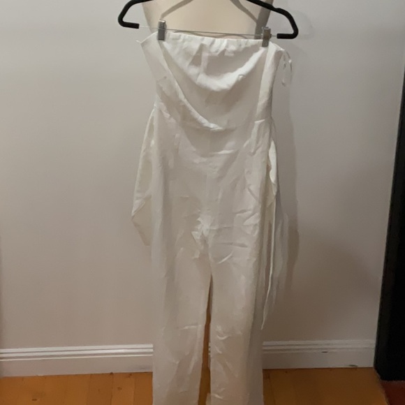 Superdown Jordan Tie Waist Jumpsuit in White, Size: S - Picture 5 of 7